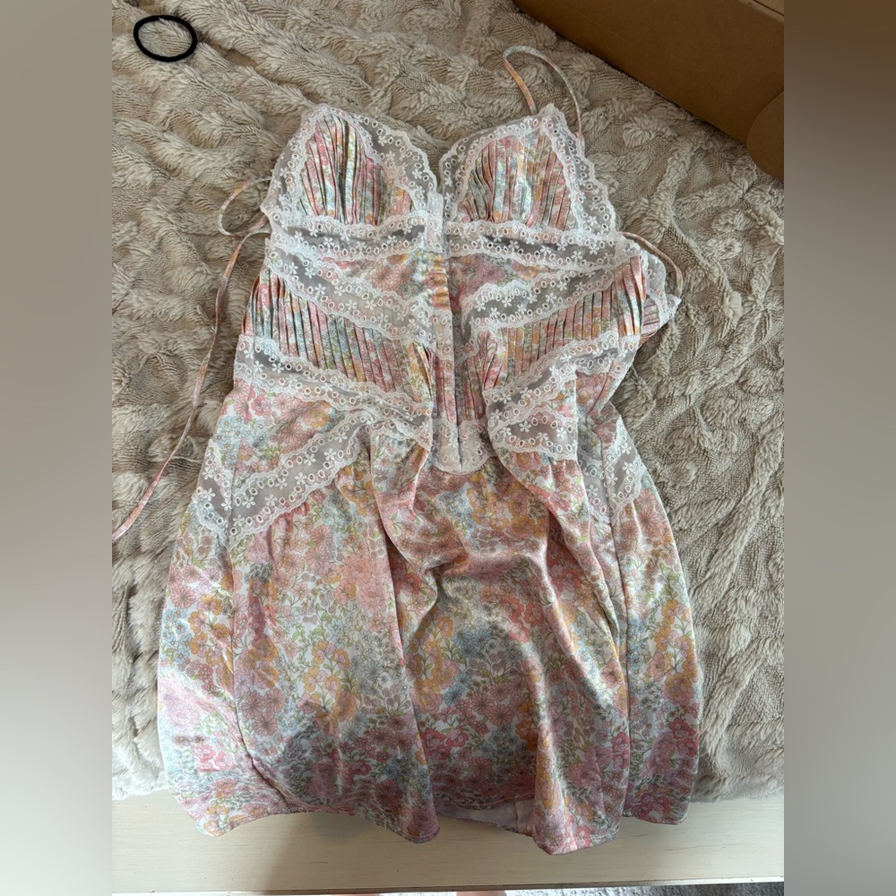 For love and lemons dress!